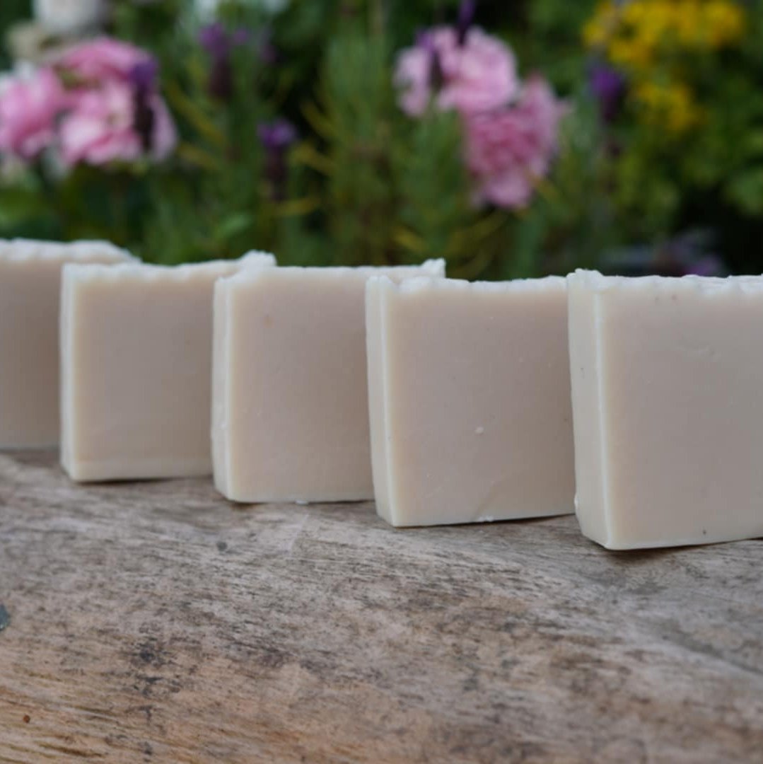 Honey & Colloidal Oatmeal - 100g Natural Soap Bar